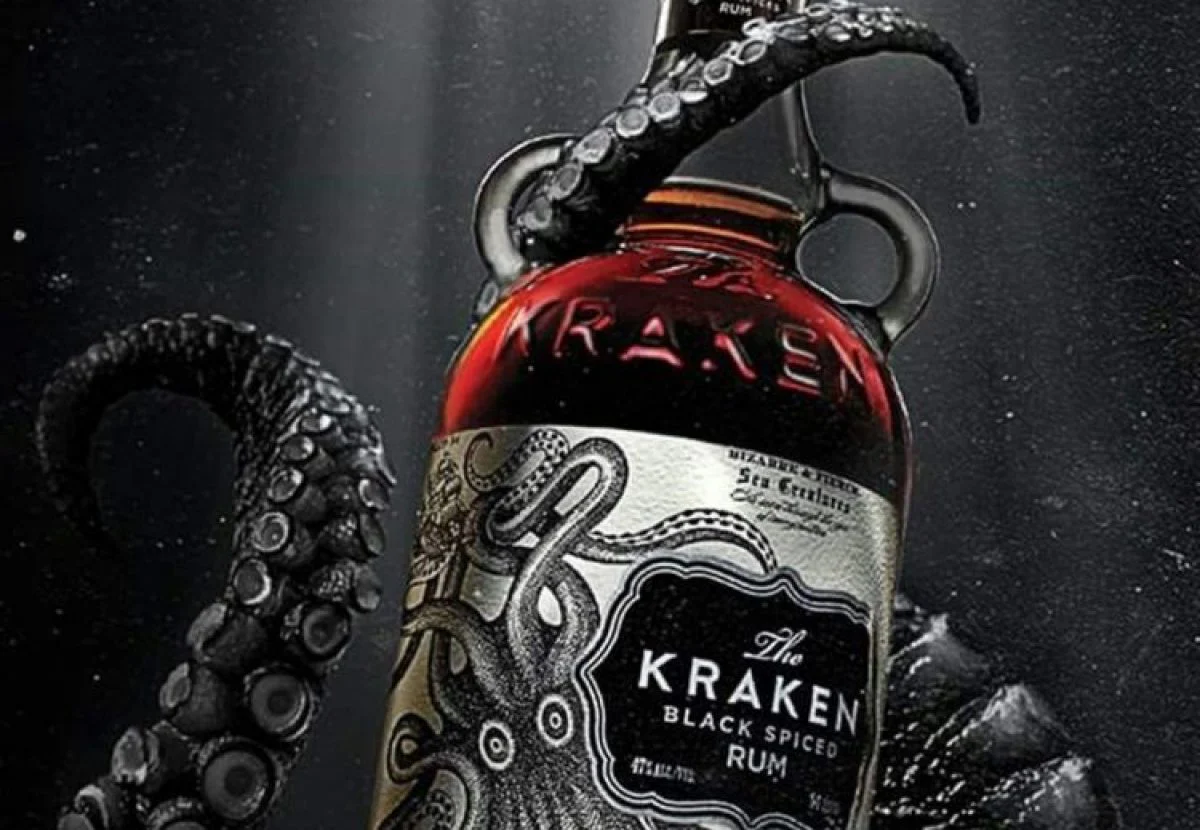 Personalised Glass Tumbler & 70cl Kraken Black Spiced - Rum Design - Image 4