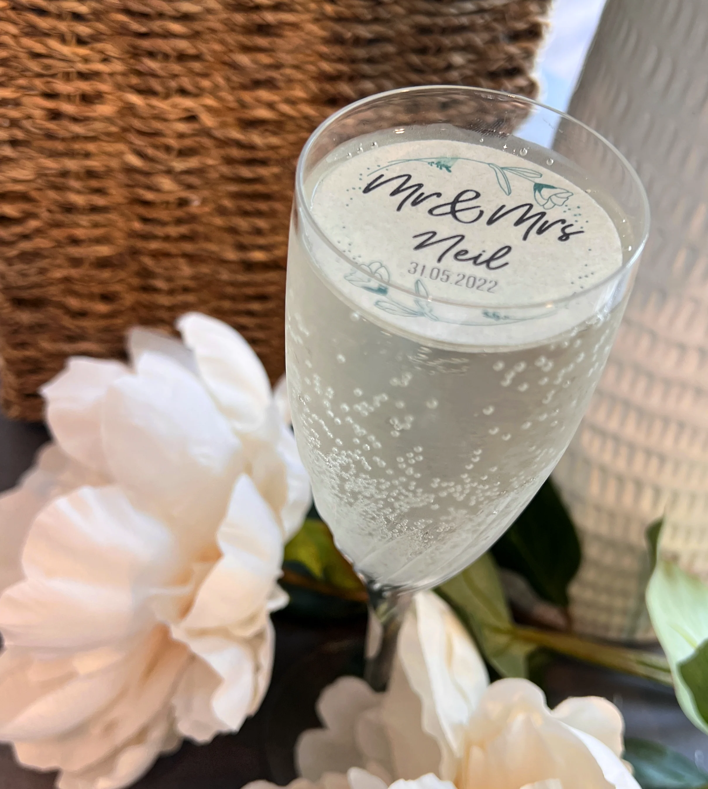 Personalised Flower Wreath Edible Cocktail Drink Toppers - Image 3